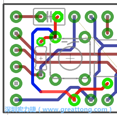 為了要創(chuàng)造一個電路通道，首先要先點擊重置開關(guān)的連結(jié)點進行布線，在電路板的背面繪制線路直到其它線路前的乾淨(jìng)區(qū)域。