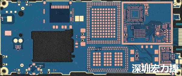 手機(jī)可用的PCB空間相當(dāng)小，而1片式的設(shè)計(jì)是節(jié)省成本的作法，如何做到區(qū)隔不同子系統(tǒng)、降低雜訊干擾，是設(shè)計(jì)關(guān)鍵。