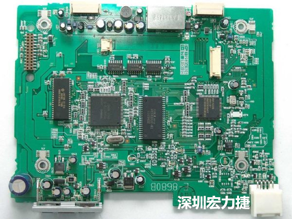 大面積PCB若電子元器件數(shù)量多、重量較重，板材強(qiáng)度不夠時(shí)容易產(chǎn)生PCB中央部凹陷問題。