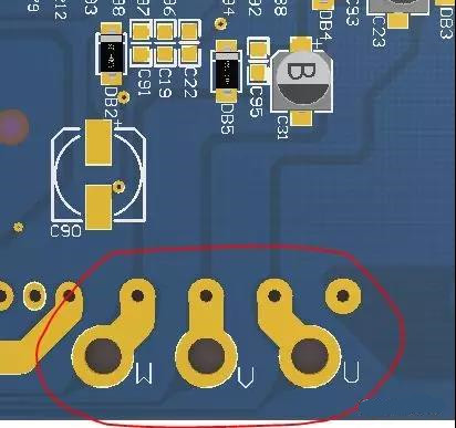 PCB設(shè)計不僅可以將PCB實現(xiàn)為即插即用的插件，而且可以增加焊料的厚度以達(dá)到過大電流的目的。