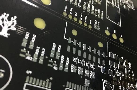 PCB打樣蝕刻工藝注意事項